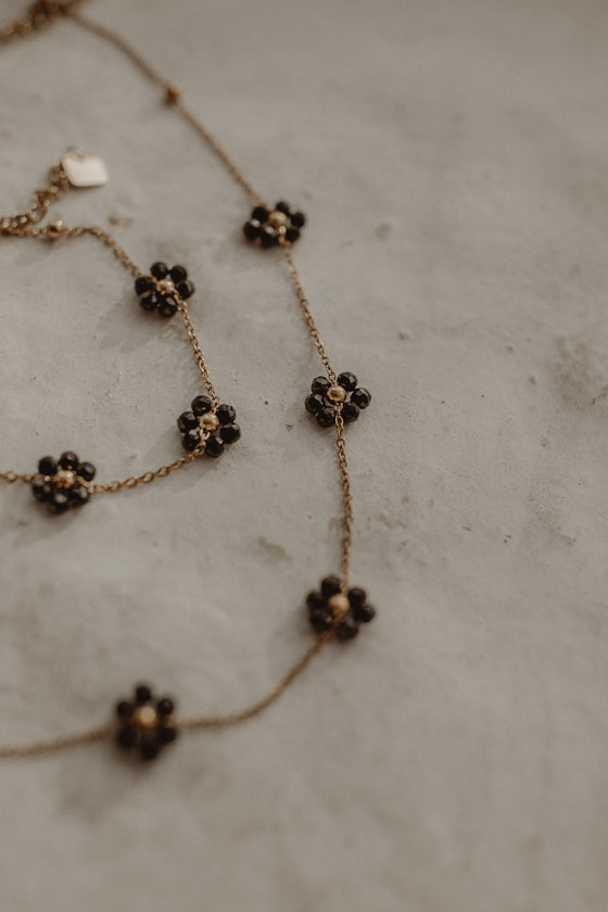 Ketting flowers black